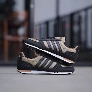 SEPATU SNEAKERS PRIA ADIDAS NEO CITY RACER OLIVE BLACK SEPATU CASUAL 100% ORIGINAL