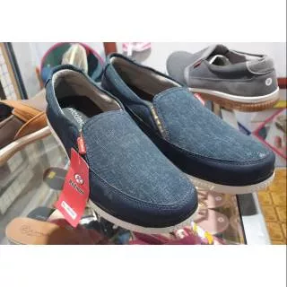 Sepatu santai