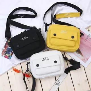 PusatPabrikTas-tas wanita/tas selempang bahu wanita/tas selempang bahan kanvas cewek/tas sling bag wanita/sling bag/slingbag wanita/sling bag hp/tas slempang wanita/tas import/tas korea/tas elegan/tas korea/tas mini/tas terbaru/tas murah/tas travel