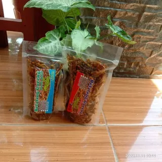 belalang goreng kecil