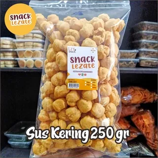 Sus Kering Keju 250gr Renyah Kue Soes Kering /Sus Kering Kiloan Soes Kering Keju Soes LEZATE SNACK