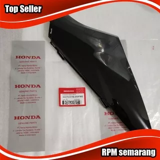 Cover Sambungan Body kanan Honda Supra X 125 Batman 2005-2013 Hitam Original - Mph000263