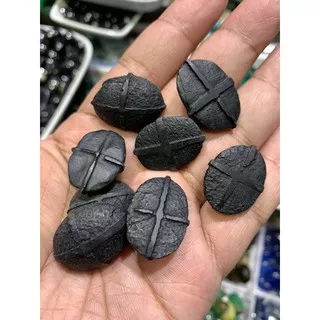 SALE batu natural tapak jalak sutra hitam pekat dari bangka harga untuk 5 pcs
