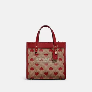 Coach CF127 Field Tote 22 In Signature Canvas Heart Print