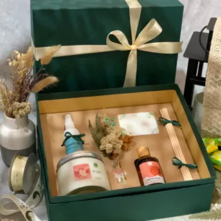 Muno Folk - Hampers Aromaterapi Lilin & Reed Diffuser - Paket A