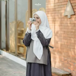 Elmina Zeina Vest Outer Tanpa Lengan Pastel Terbaru 2024 Minimalis Polos Raya Collection Simple Cardigan Broken White Putih Black Hitam Cream Brown Stone Grey Abu Coklat Remaja Elegan Syar'i Wanita Kekinian Flowy Muslim Premium Murah | Kyutsy