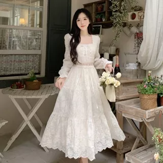 Gong Yanfeng Gentle Square Neck Dress for Women Spring and Autumn New Large French Fairy Embroidery Retro Heavy Duty Long Skirt