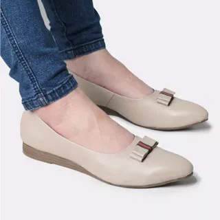 Sepatu Wanita Flatshoes Cream Terbaru Kulit Asli Cevany X Geovani Abella