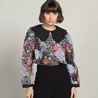 Alba Scallop Collar Long Sleeve Batik HONG Blouse Sekouwit in Red and Black