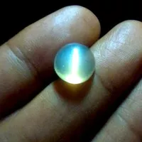 Natural Cat Eye's Moonstone Biduri Bulan Mata Kucing Asli Alam