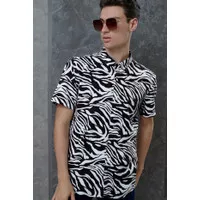 ANIMAL PRINT SHORT SLEEVES SHIRT