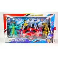 Mainan anak Robot Ultraman Dx light and sound