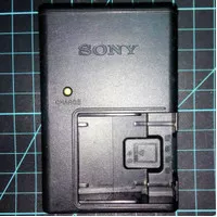 Sony Charger BC-CSD dan Battery NP-FE1 For Sony Digital Camera Ori