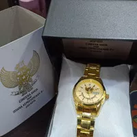 Jam Tangan Istana Presiden wanita Gold
