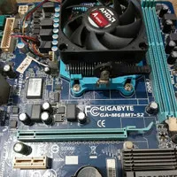 MOTHERBOARD GIGABYTE GA M68MT S2 AM3+ MOBO AMD DDR3 GARANSI