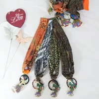 kalung kain batik etnik / bandul wayang - Hijau