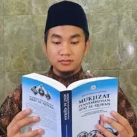 Buku Ruqyah Syariah Mukjizat Penyembuhan Ayat AlQuran Muhammad Faizar