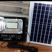 Lampu LED sorot Tenaga Surya 100 Watt Solar Panel Merk Sunpro
