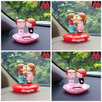Boneka Pajangan Hiasan BobbleHead Goyang Solar Dashboard Mobil Couple