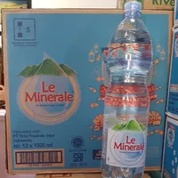Le Minerale 1500 ml Dus isi 12 botol lemineral aqua air mineral