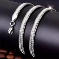 KALUNG TITANIUM MODEL ULAR MINYAK WARNA SILVER FASHION PRIA WANITA STA