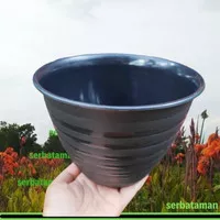 Pot bunga tawon hitam uk 18 Budi Jaya Plastik / Pot tanaman