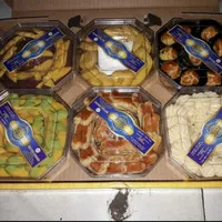 PAKET KUE KERING LEBARAN PARSEL/HAMPERS UNTUK IDUL FITRI ISI 6 TOPLES