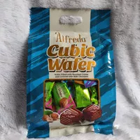 Alfredo Cubic Wafer/Wafer Krim Kacang Hazel dan Coklat Susu