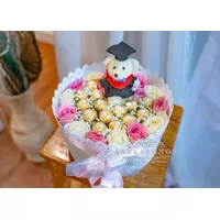 Bunga Vas Coklat Ferrero Boneka Toga Wisuda Tin Vase Graduation Flower