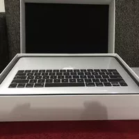 MacBook Air 13 2017 MQD42 SSD 512GB FULLSET DUS BUKU GARANSI IBOX