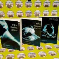 English Novel Fifty Shades of Grey e.l james fifty shades darker fifty