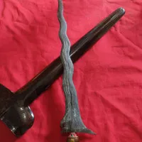 keris junjung drajat luk 9