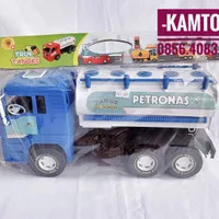 mainan anak truk tangki petronas bahan plastik ukuran besar