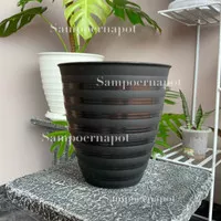 Pot bunga tanaman tawon hitam tinggi 21cm - TP121B