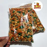 Kacang Campur Mix 5 Rasa 250 Gram - Tam Snack
