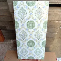 KERAMIK 30X60 DINDING / LANTAI BATIK KAMBOJA BLOOM MULIA