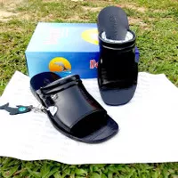 Sandal dolphin D13 original pria bahan kulit asli hitam berkualitas