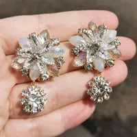 Desiree earrings/anting wanita/crystal earrings/anting bunga/zirconia