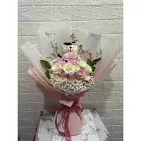 Bouquet/Buket Bunga Wisuda - Bunga Mawar dan Boneka (Bunga asli/Fresh)