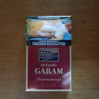 Rokok Gudang Garam Filter International isi 12 Batang Per Bungkus