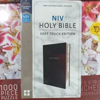 HOLY BIBLE: NIV, BLACK, SOFT TOUCH EDITION, LEATHERSOFT, COMFORT PRINT