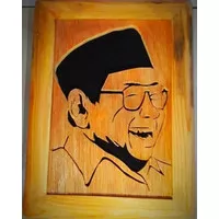 Siluet Gus Dur Ukir Kayu SUK08A