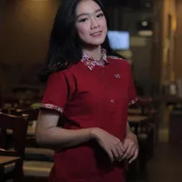 Kemeja Baju Kaos Polo T-shirt Kerah Batik Wanita Casual Distro Maroon