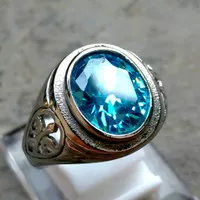 Cincin Batu Permata Blue Topaz Swiss Oval Cutting