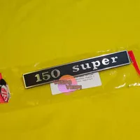 Emblem Vespa Super 150 super original Italy import