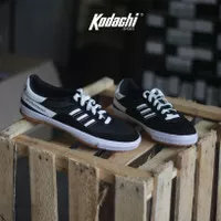 Sepatu Kodachi 8116 Hitam Putih- Kodachi Shoes 8116 Black White GROSIR
