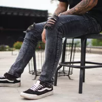 Celana Jeans Pria abu sobek lutut/Ripped Jeans Pria abu-abu