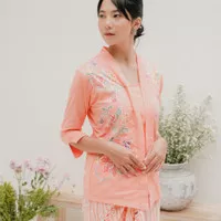 Kebaya Batik Encim Malia Lengan 7/8 Meradelima Katun Peach