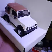 diecast miniatur Suzuki jimny Sierra kanvas