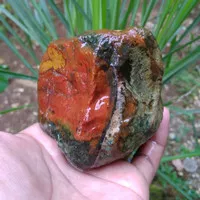suiseki batu alam bahan bongkahan panca warna kristal asli Klawing k10